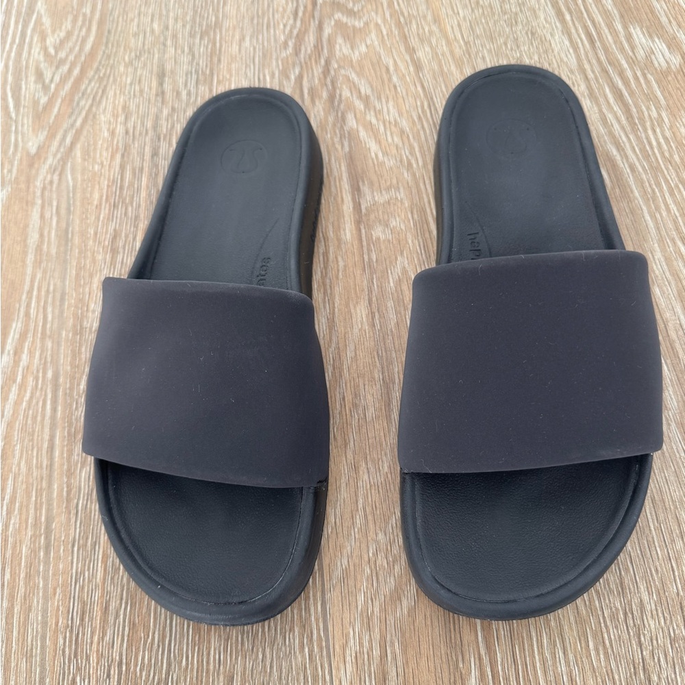 Lululemon Athletica Black Slide Sandals size 9